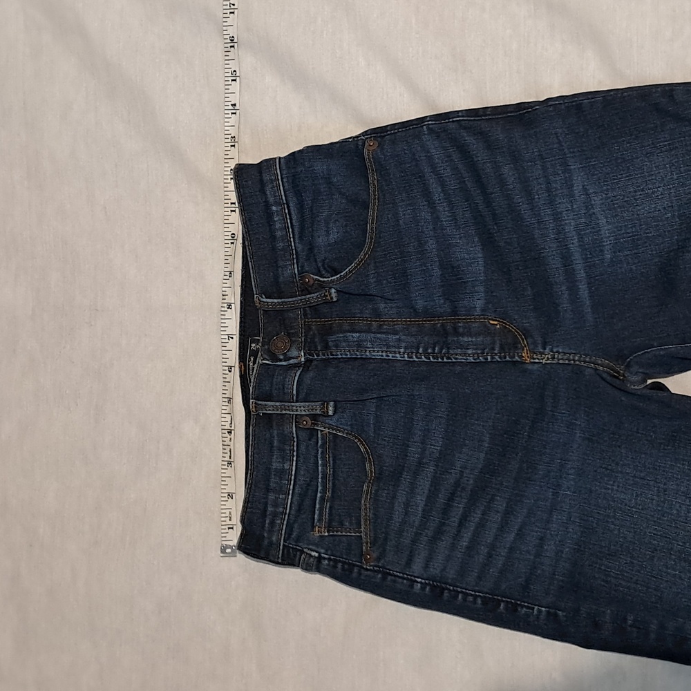 Abercrombie & Fitch Ultra High Rise Super Skinny Size 2/26. Distressed. - Picture 5 of 14